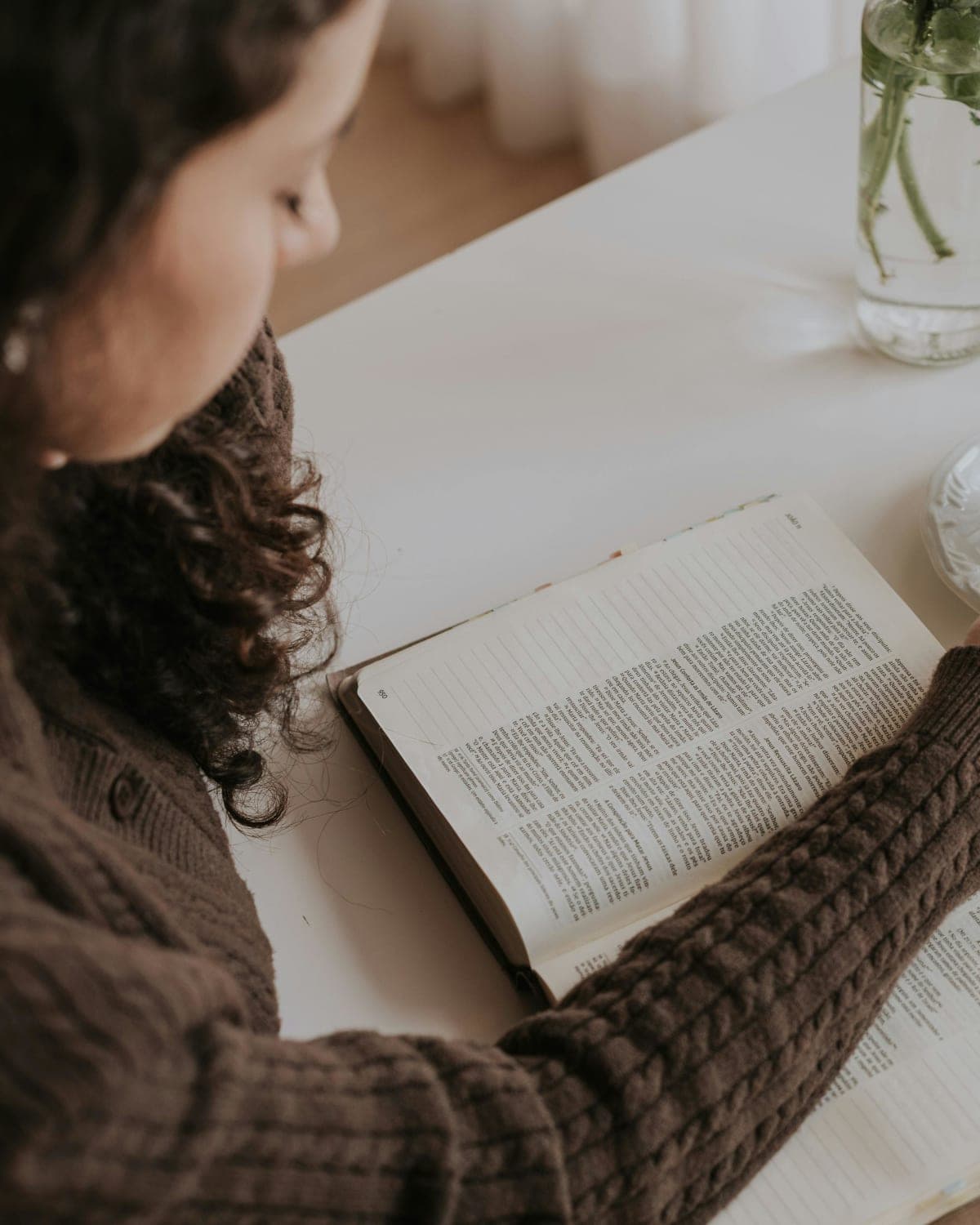 O primeiro gole parece diferente de todos os outros. Não é coincidência.